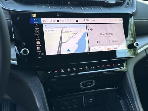 New 2026 Jeep Grand Cherokee L Limited AWD/4WD image 7