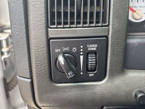 Used 2004 Dodge Ram 2500 Truck SLT w/ Sport Appearance Group image 25