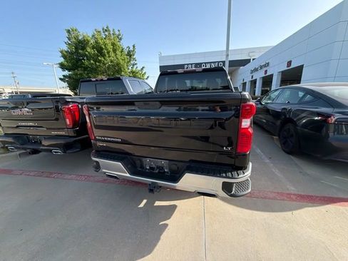 Used 2021 Chevrolet Silverado 1500 LT w/ Z71 Off-Road Package AWD/4WD image 4