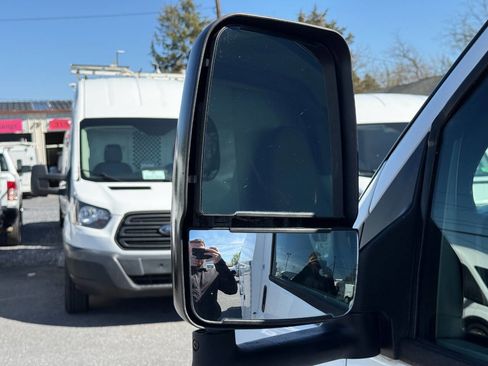 Used 2010 Chevrolet Express 3500 image 38