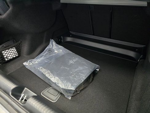 New 2025 Mercedes-Benz EQE 350+ 4MATIC Sedan image 18