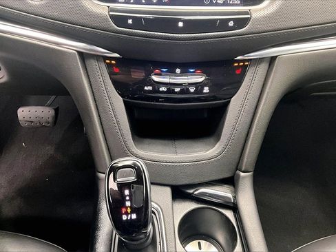 Used 2020 Cadillac XT5 Premium Luxury image 24
