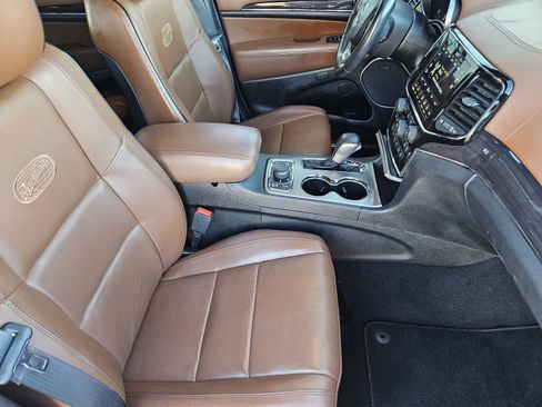 Used 2021 Jeep Grand Cherokee Overland image 18