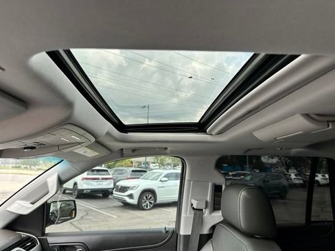 Used 2018 GMC Yukon SLT w/ Open Road Package RWD image 16
