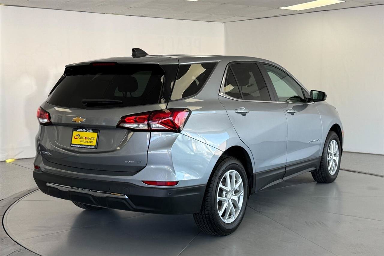 Used 2023 Chevrolet Equinox LT w/ Driver Convenience Package AWD/4WD image 5