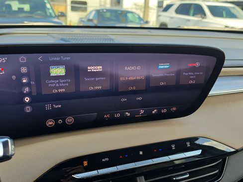 Certified 2026 Buick Enclave Preferred FWD image 25