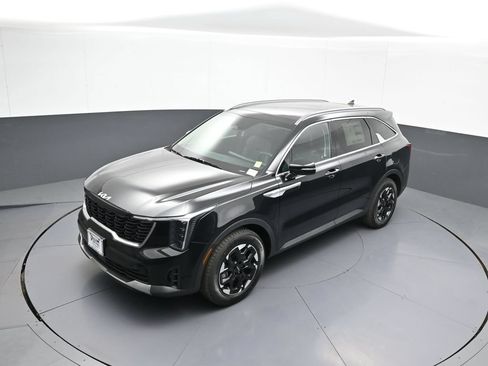 New 2026 Kia Sorento S w/ S Panoramic Sunroof Package FWD image 35