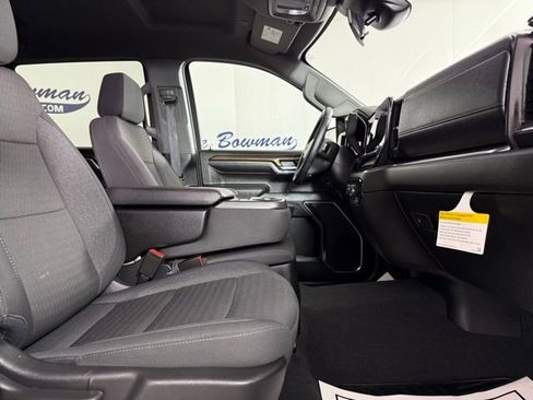 Used 2024 Chevrolet Silverado 1500 LT image 16