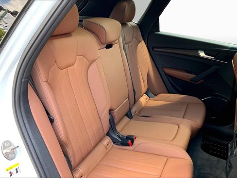 Used 2024 Audi Q5 2.0T Premium w/ Convenience Package AWD/4WD image 20