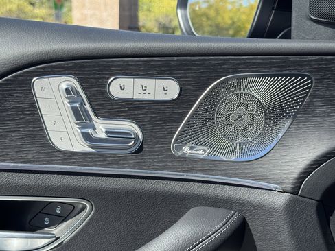 New 2025 Mercedes-Benz GLS 450 4MATIC image 17