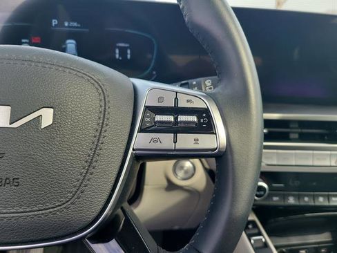 Used 2025 Kia Telluride S image 46