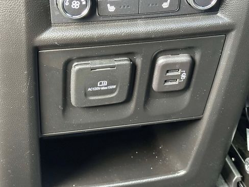 Used 2023 Chevrolet Traverse Premier w/ Redline Edition image 13