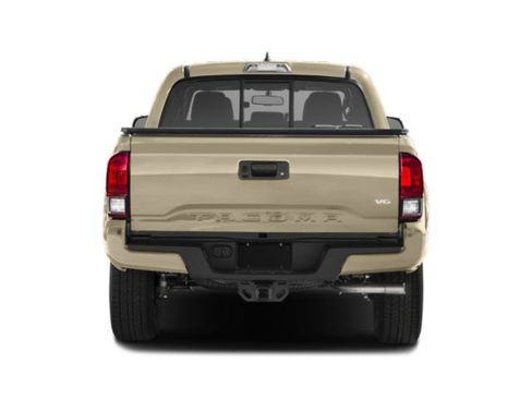 Used 2018 Toyota Tacoma TRD Off-Road RWD image 5