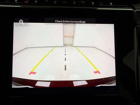 Used 2023 Jeep Grand Cherokee L Laredo image 14