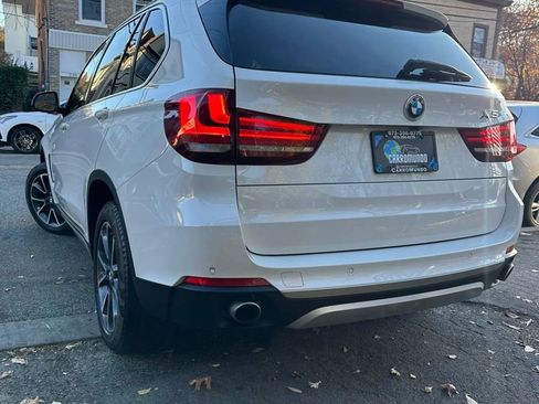Used 2017 BMW X5 xDrive35i w/ Premium Package Enhanced AWD/4WD image 4