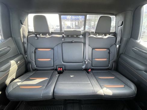 Used 2024 GMC Sierra 1500 AT4 w/ Technology Package image 30