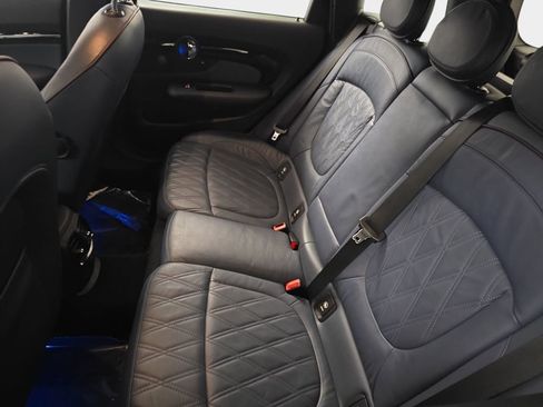 Used 2017 MINI Cooper Clubman S image 16