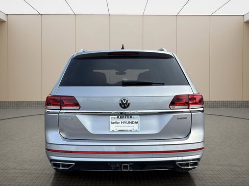 Used 2022 Volkswagen Atlas SEL Premium image 4