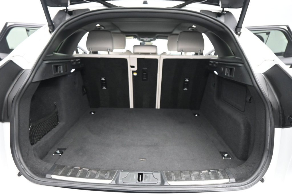 Used 2023 Jaguar F-PACE R-Dynamic S AWD/4WD image 18