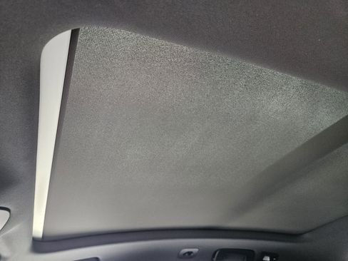 Certified 2026 Porsche Macan image 29