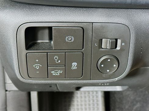 Used 2024 Hyundai Ioniq 6 SEL image 17