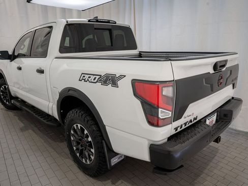 Used 2023 Nissan Titan PRO-4X w/ Pro-4x Convenience Package image 3