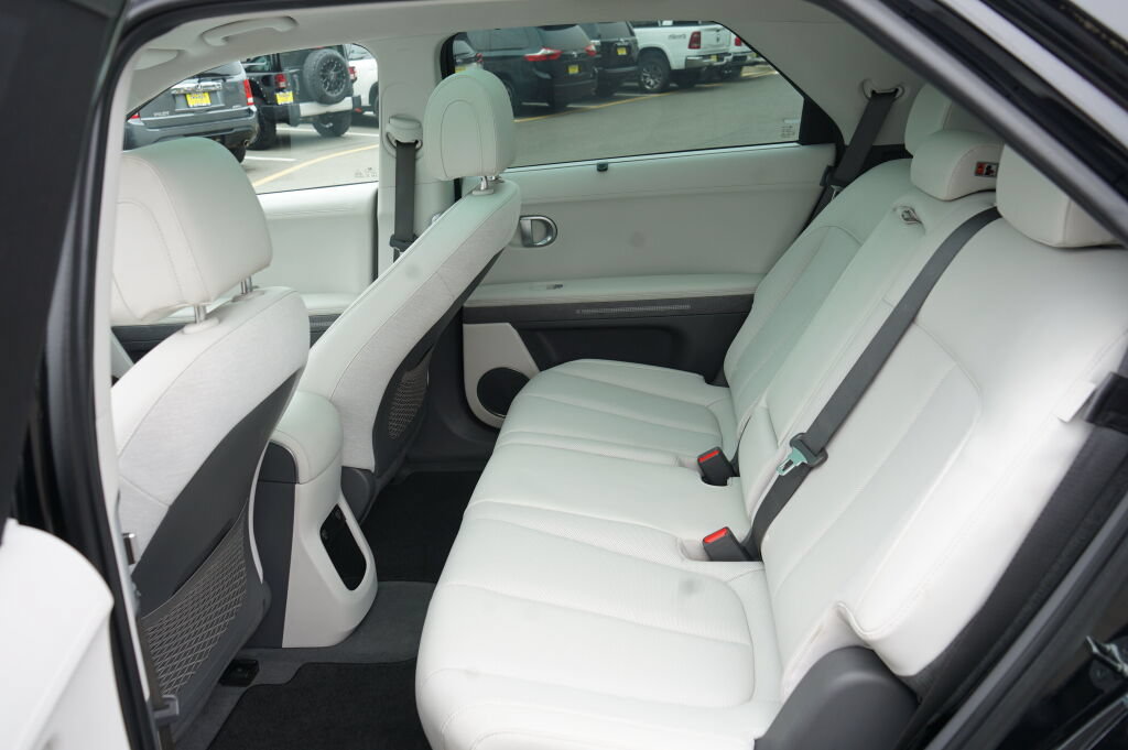 Certified 2024 Hyundai Ioniq 5 Limited RWD image 19