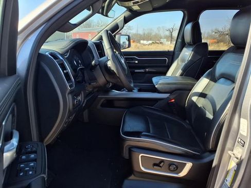 Used 2025 RAM 1500 Laramie image 11