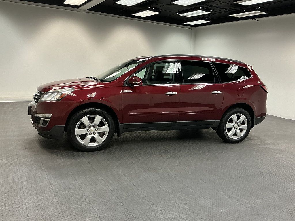 Used 2017 Chevrolet Traverse LT w/ Style and Technology Package AWD/4WD image 2