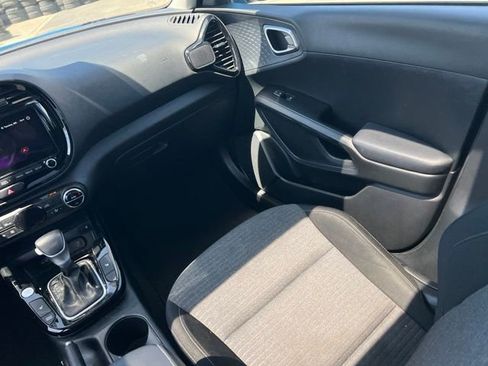 Certified 2023 Kia Soul EX FWD image 11