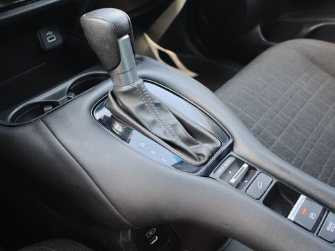 Used 2024 Honda HR-V LX image 21