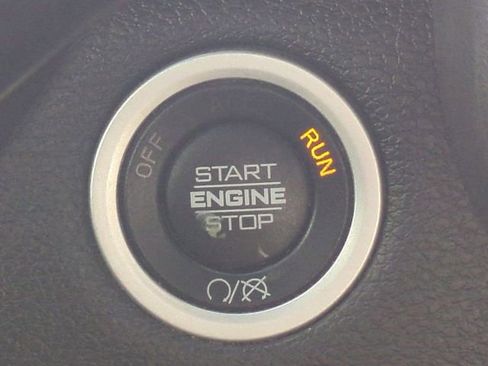 Used 2021 RAM 3500 Big Horn image 26