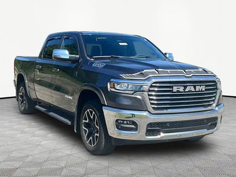 Used 2025 RAM 1500 Laramie AWD/4WD image 3