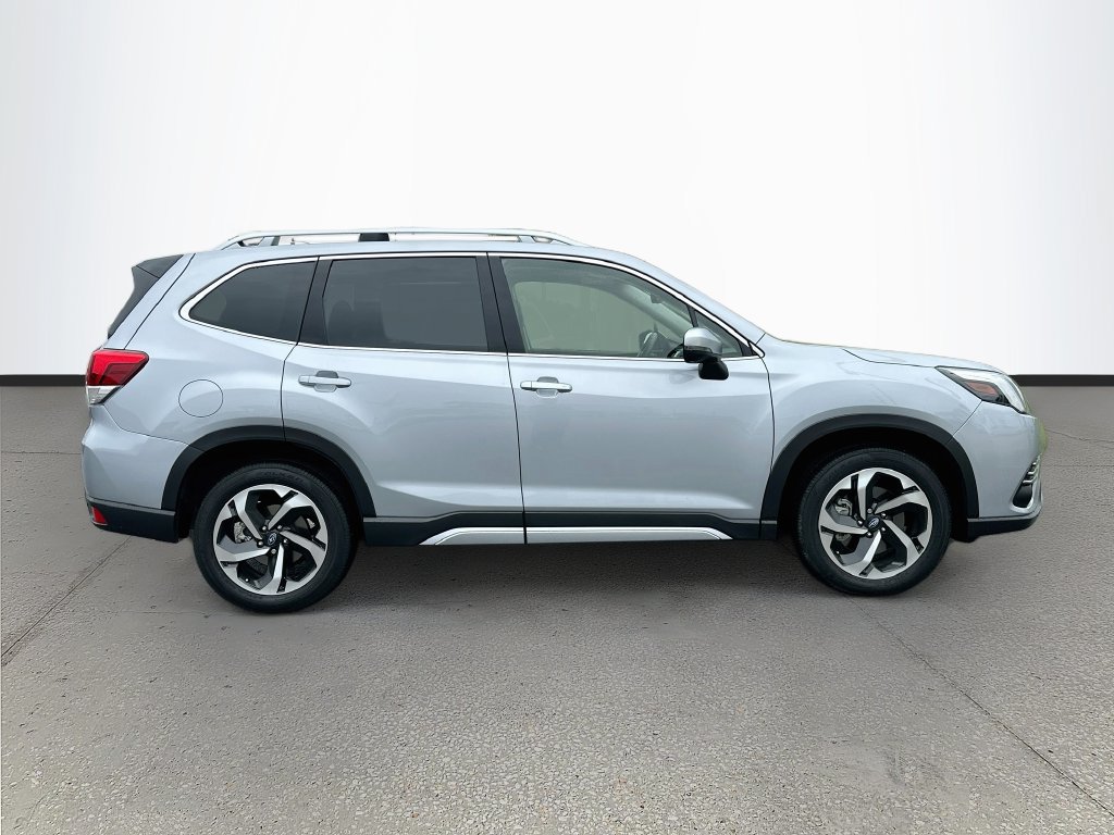 Used 2024 Subaru Forester Touring AWD/4WD image 8