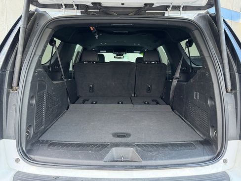 Used 2024 Chevrolet Suburban LT image 42