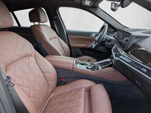 Used 2025 BMW X6 xDrive40i image 18