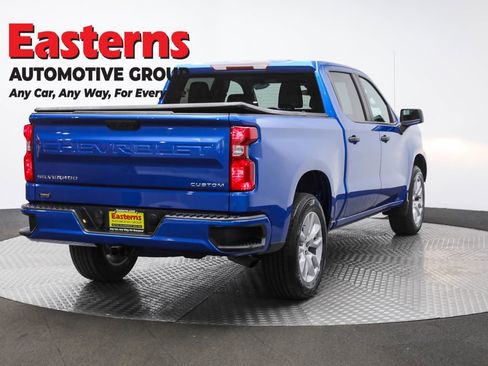 Used 2022 Chevrolet Silverado 1500 Custom image 5