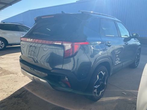 Used 2025 Kia Seltos S image 10