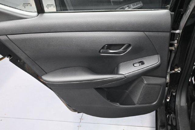 Used 2024 Nissan Sentra SV FWD image 21