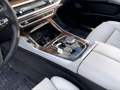 Certified 2025 BMW X5 xDrive40i w/ Climate Comfort Package image 16