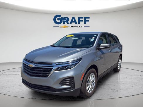 Used 2024 Chevrolet Equinox LS FWD image 1
