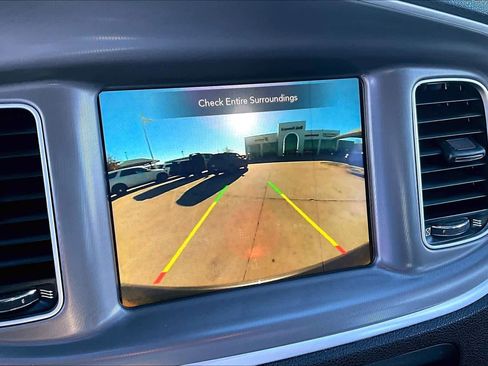 Used 2021 Dodge Charger SXT w/ Driver Convenience Group image 19