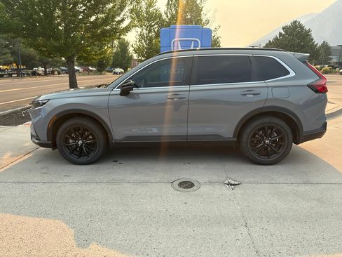 Used 2024 Honda CR-V Sport-L image 8