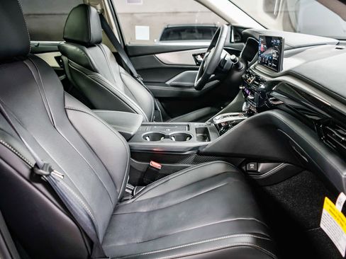 Used 2025 Acura MDX SH-AWD w/ Technology Package image 18