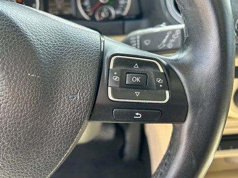 Used 2016 Volkswagen Tiguan SE FWD image 11