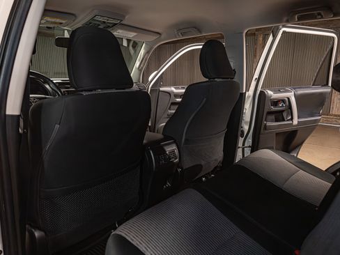 Used 2021 Toyota 4Runner SR5 AWD/4WD image 21