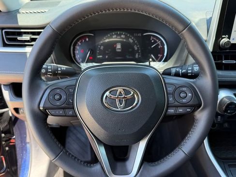 Used 2024 Toyota RAV4 XLE Premium FWD image 12