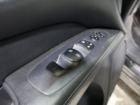 Used 2019 Nissan Pathfinder SL image 14