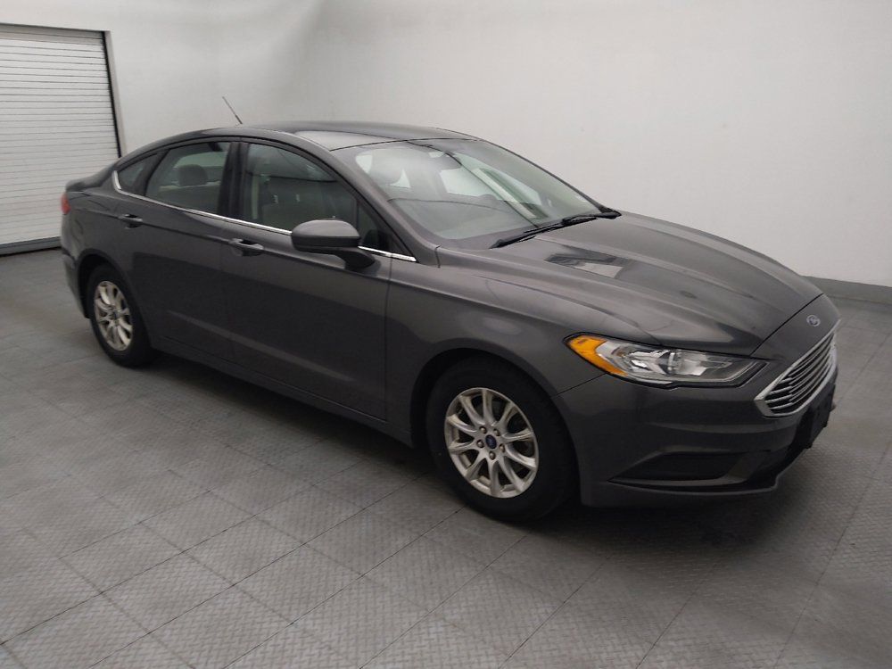 Used 2018 Ford Fusion S FWD image 11