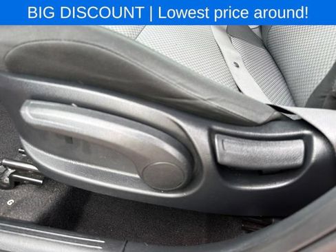 Used 2024 Kia Soul LX w/ Option Group 015 FWD image 16